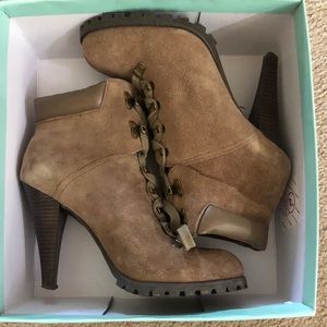 Size 10 Jessica Simpson Mushroom Booties